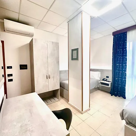 莱昂纳多公寓酒店 3*