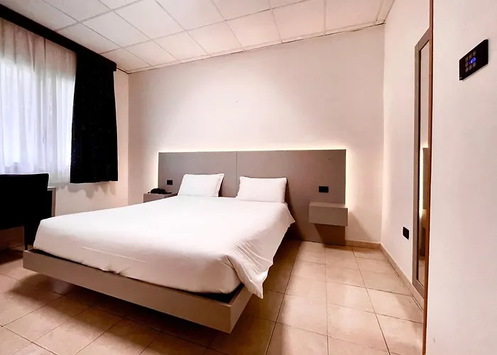 Hotel Leonardo 3*